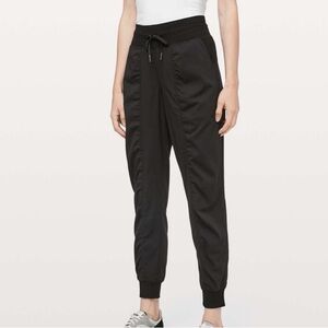 Lululemon Dance Studio 29” Joggers in Black